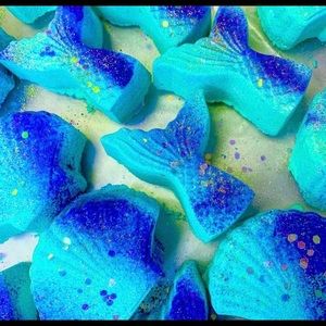 Sea Surprise Bath Bomb